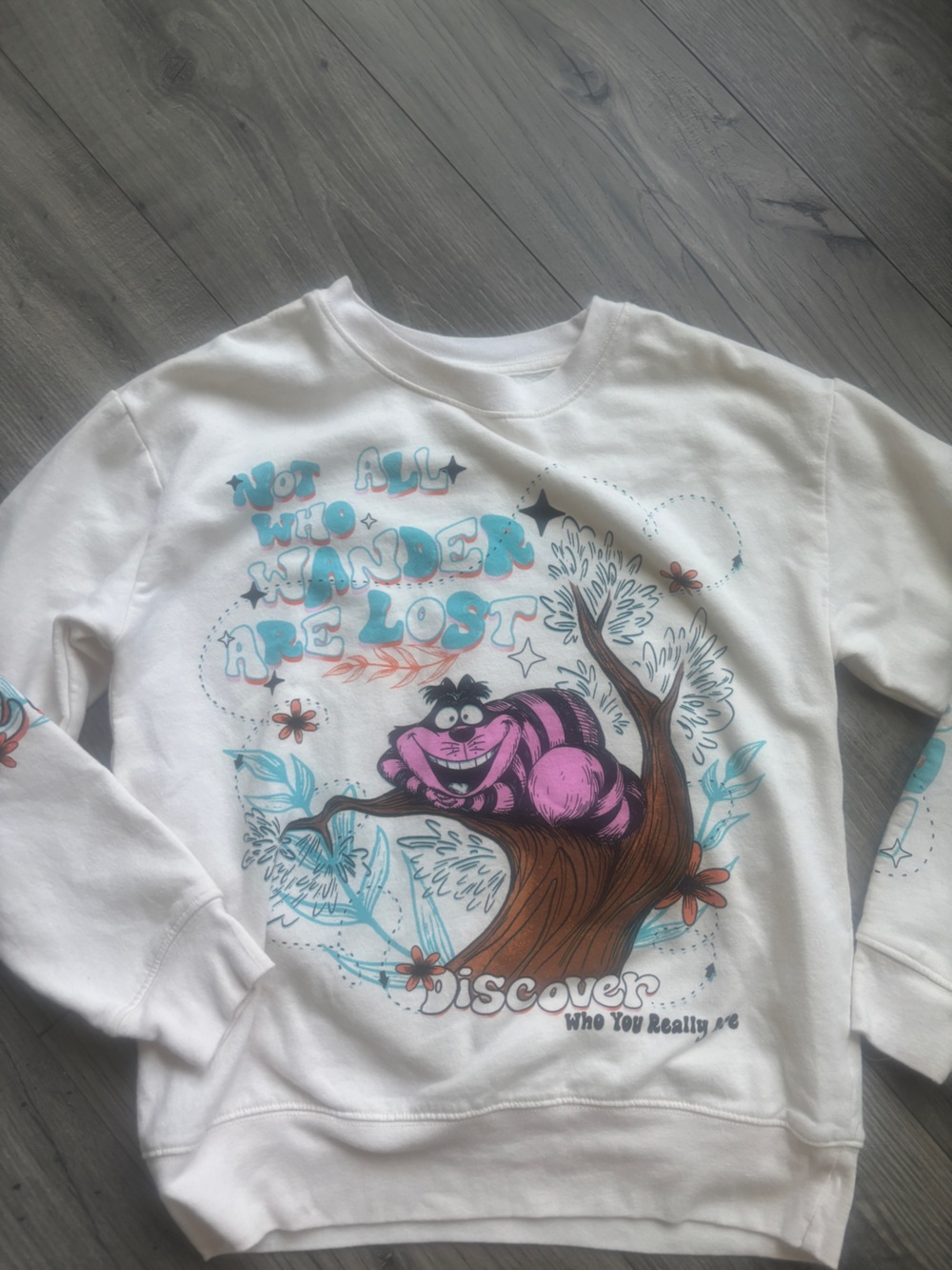 Disney White Long-Sleeve sweatshirt with Pink Cheshire Cat Graphic